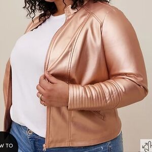 🆕️💗 2X ROSE GOLD FAUX LEATHER ZIP MOTO JACKET 💗
